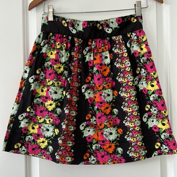 Tulle from Anthro Floral Print Gathered Mini Skirt w Pockets, Brass Buttons - Picture 6 of 9